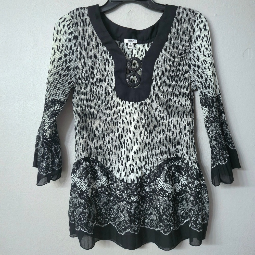 Nicola Women Animal Print Plisse Tunic Top Lace Trim Bell Sleeve Black White S